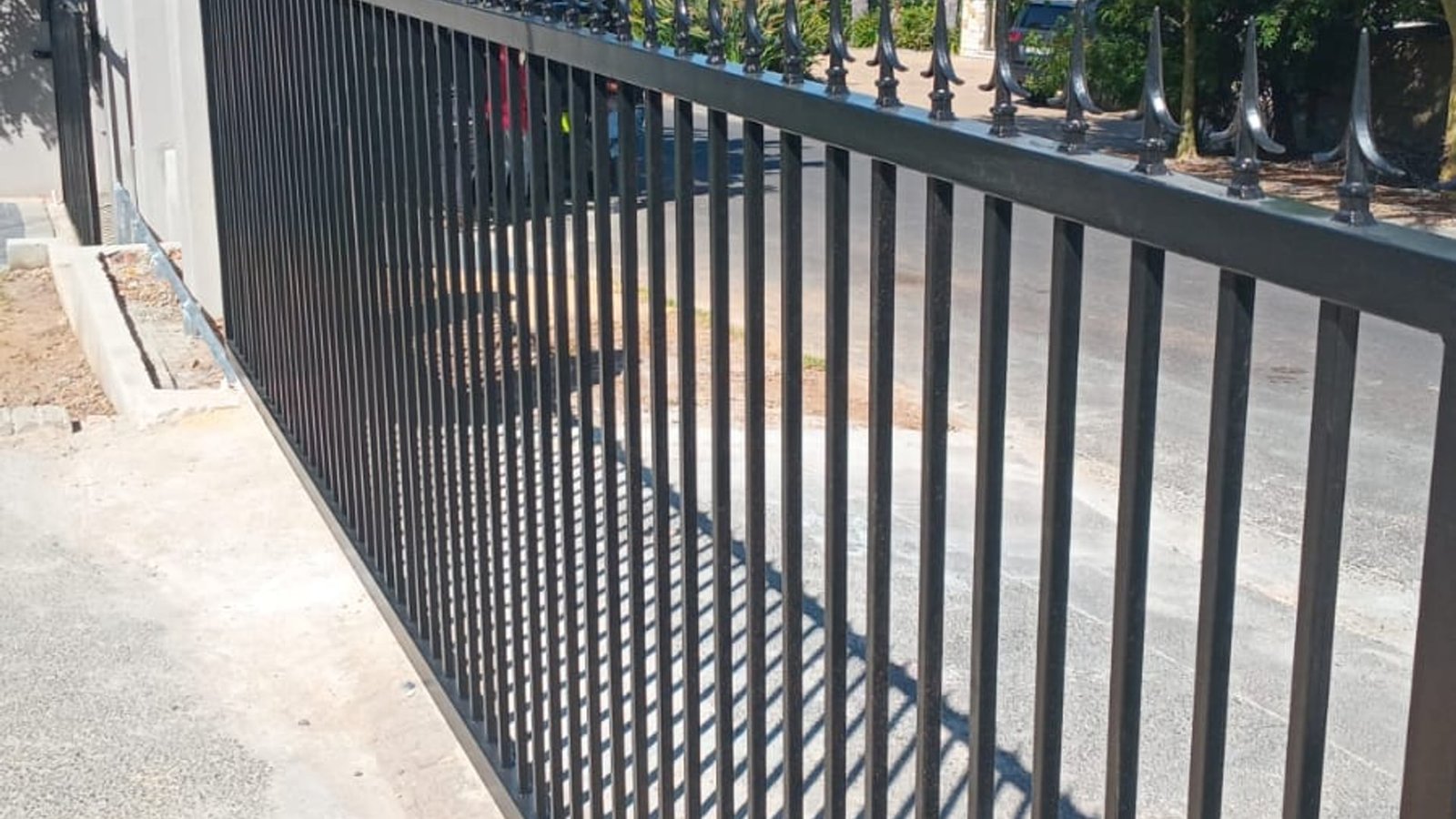 Tubular Bar Fencing installation in Cape Town